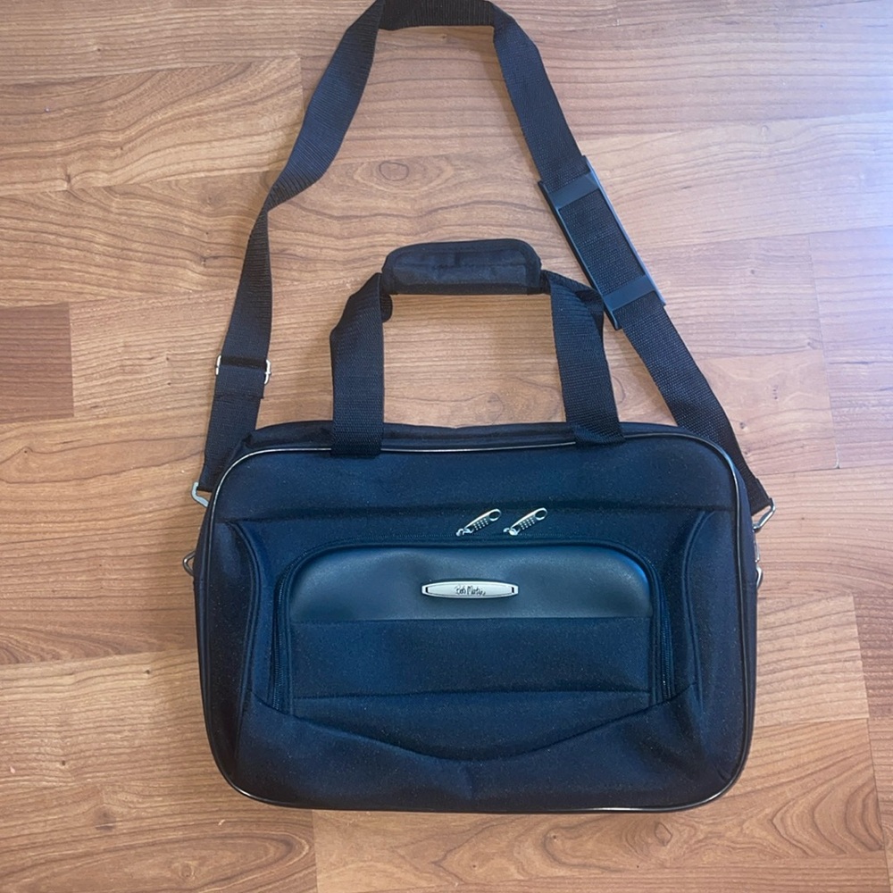 NWOT Laptop Shoulder Bag